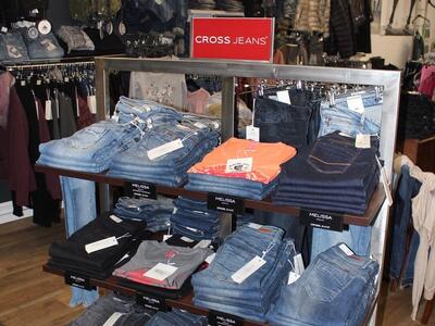 Innenansicht Jeans & Basics