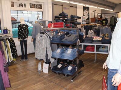 Innenansicht Jeans & Basics